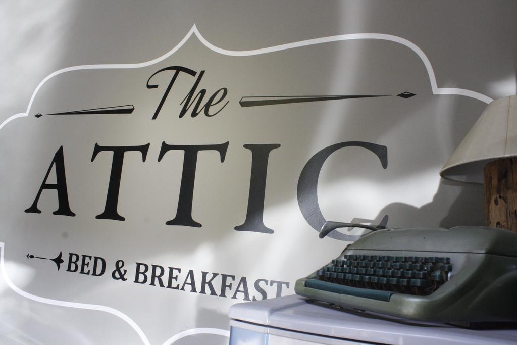 The Attic Bed & Breakfast Bandung Exterior photo