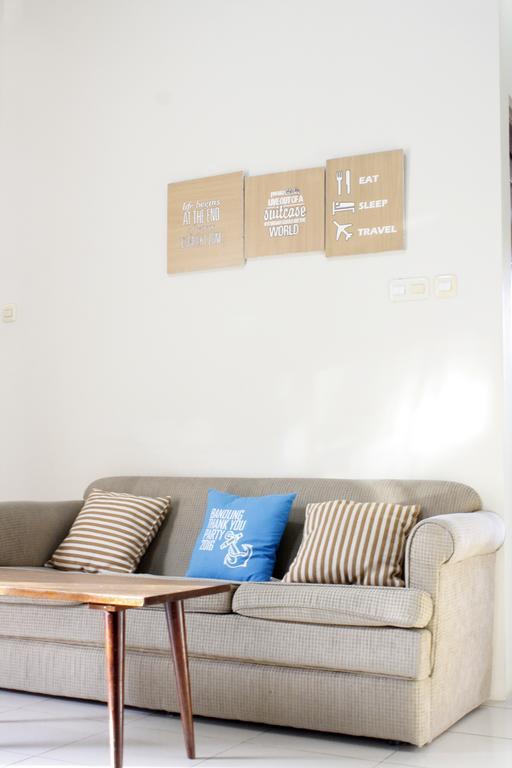 The Attic Bed & Breakfast Bandung Exterior photo