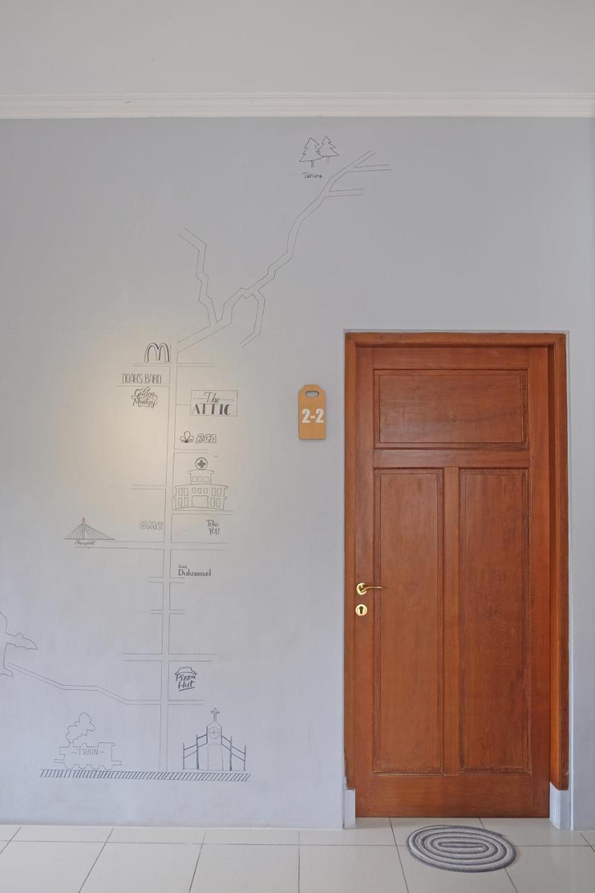 The Attic Bed & Breakfast Bandung Exterior photo