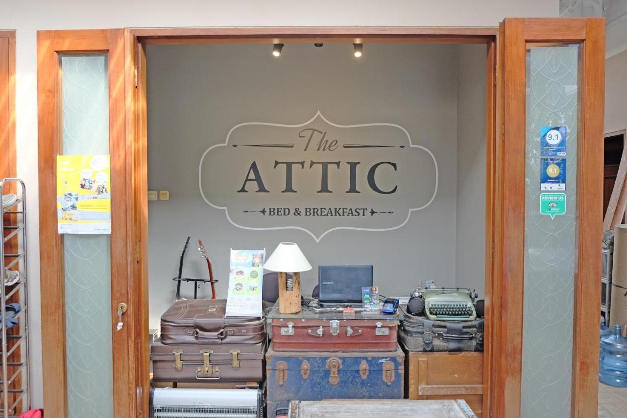 The Attic Bed & Breakfast Bandung Exterior photo